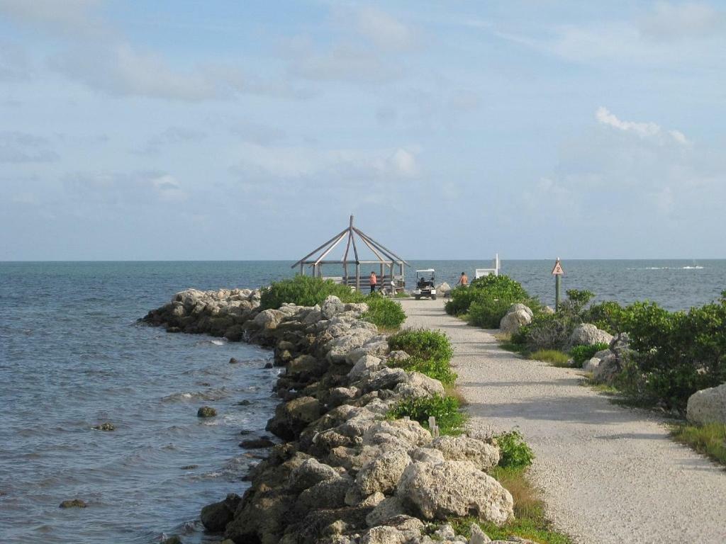 Licensed Mgr - Modern Oceanfront Condo! Beautiful Ocean Views! Beach Resort! 2 King Beds! Key Largo Extérieur photo